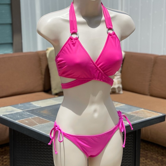 Venus Wrap Bikini Tops 💙 - Picture 6 of 17